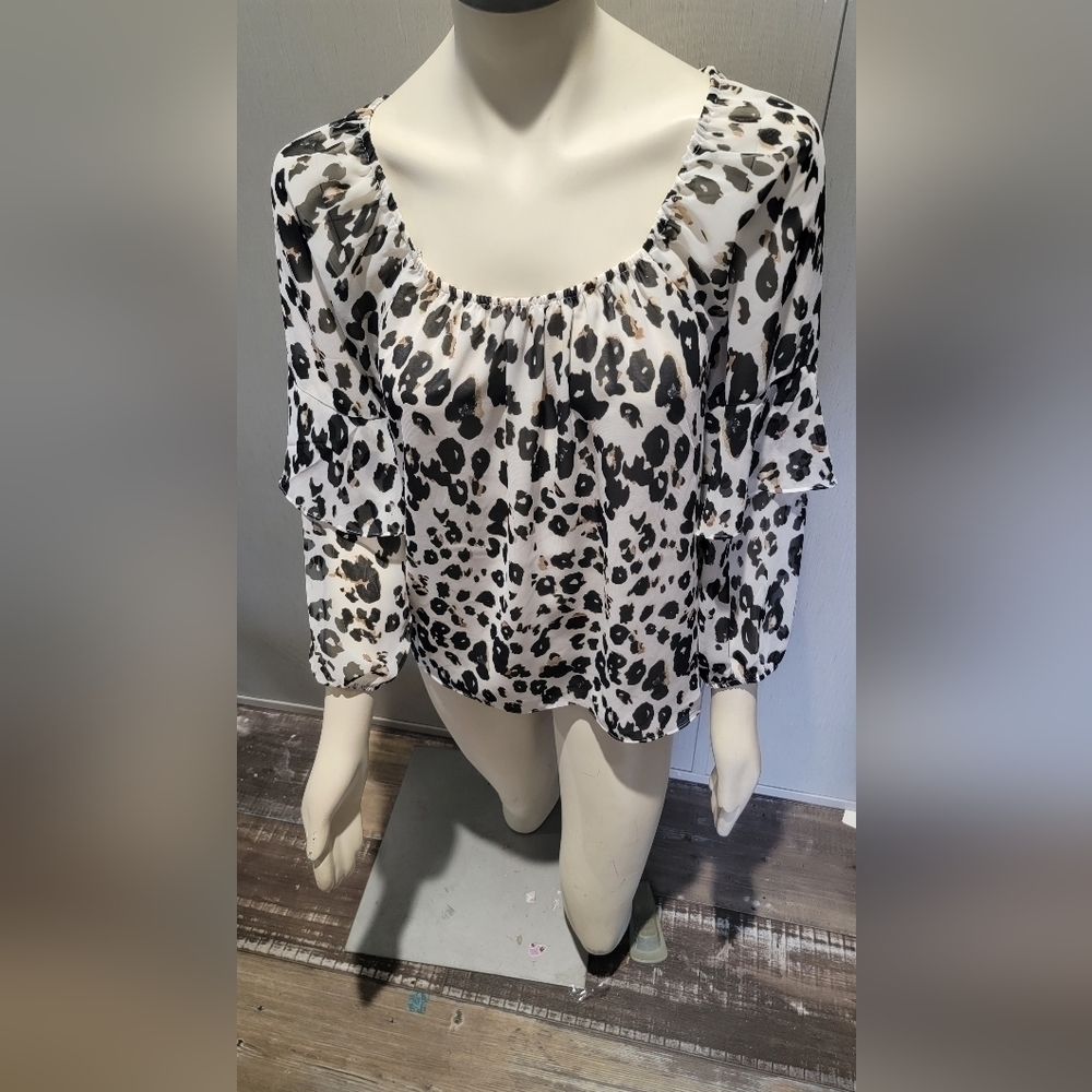 Cheetah print blouse top